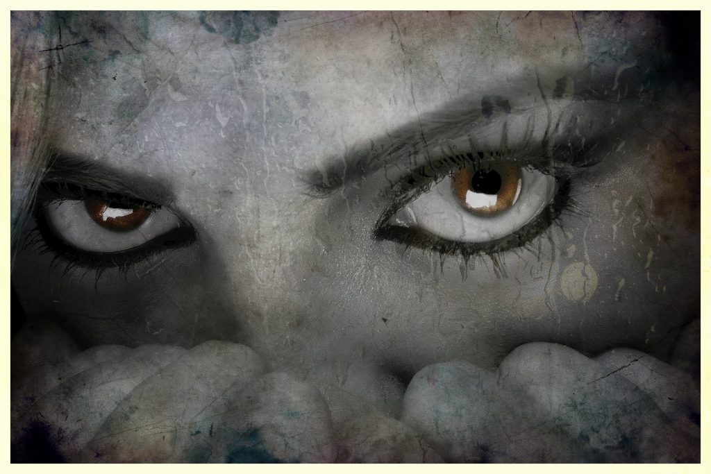 El sentiment de venjança, què pretén? Ulls mirant amb ràbia. 